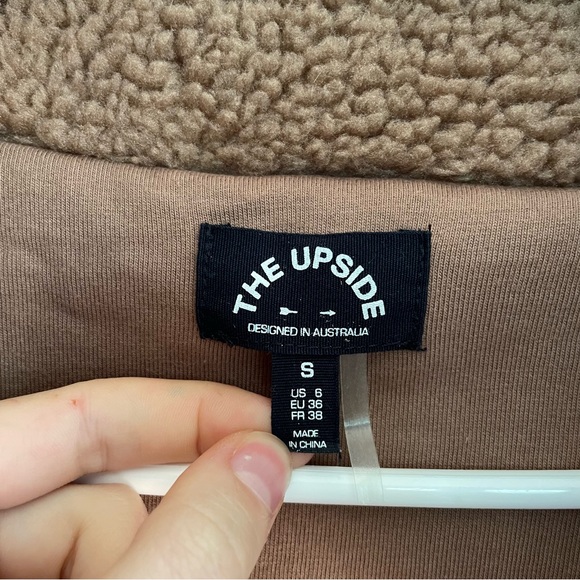 The Upside Fleece Teddy Jacket Brown Tan Zip Up Australian Womens Size 6 US - Picture 8 of 13